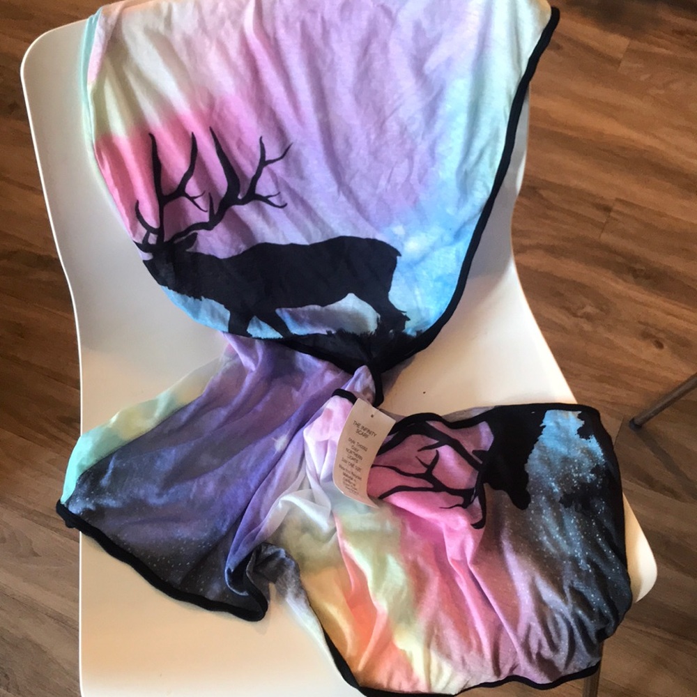 Teeki hood scarf. Rare. Discontinued